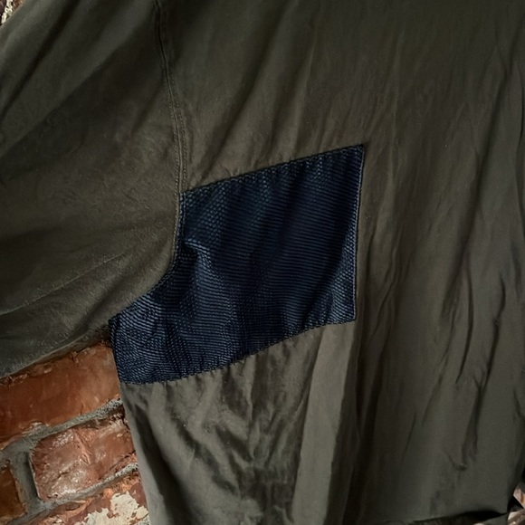 Urban Outfitters Mens Dark Green Long Sleeve Shirt With Blue Mesh Pocket WRap Si - Picture 5 of 8